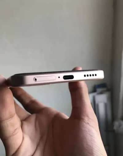 Vivo V29e . box open condition.