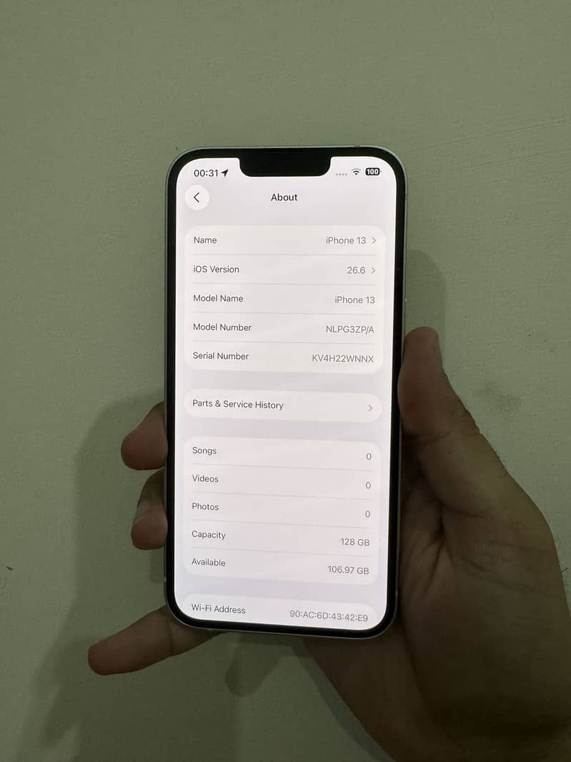 Apple iPhone 13 6