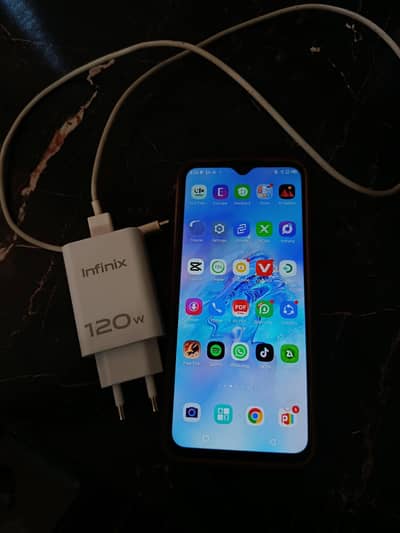 Infinix Hot 9 Play 4/64 whatsapp 03174341120