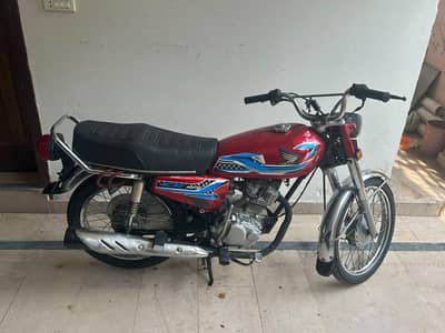 125 bike best condition. 03150318980