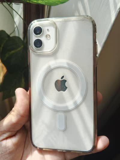 iPhone 11 jv 10/10 waterpack original phone come whatsap (03445496020)
