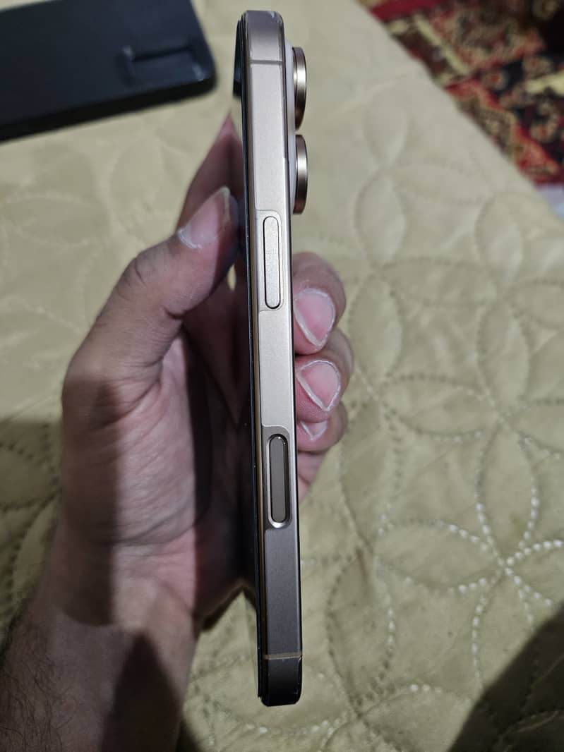 Iphone 16 pro 2