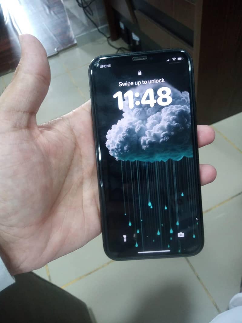 Apple iPhone 11 Pro 2