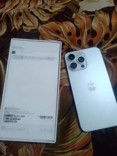 iphone 15pro max 512gb new brand. exchange possible.
