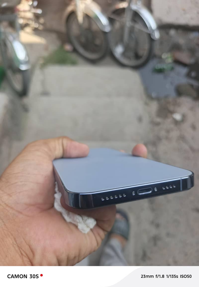 Apple iPhone 13 Pro Max 5