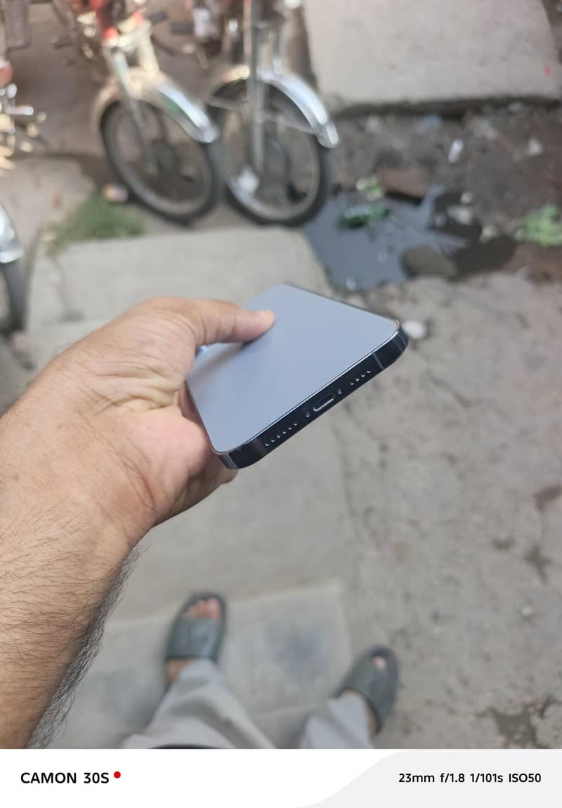 Apple iPhone 13 Pro Max 7