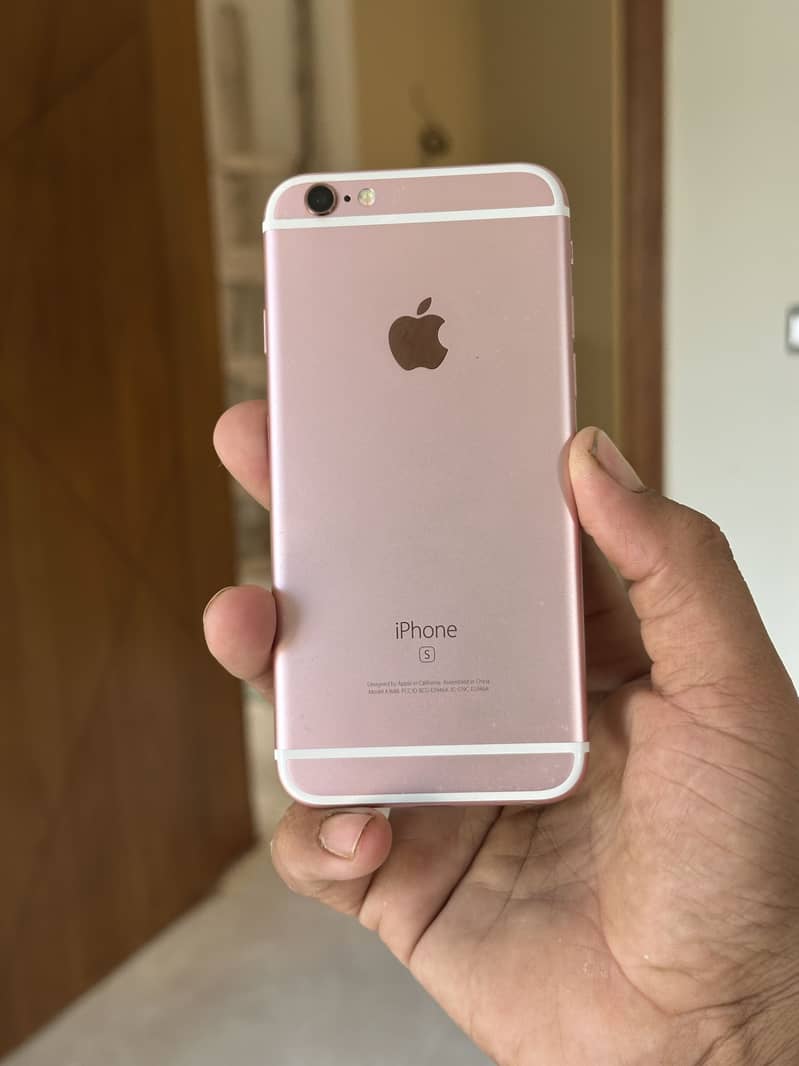 Apple iPhone 6S Plus 1