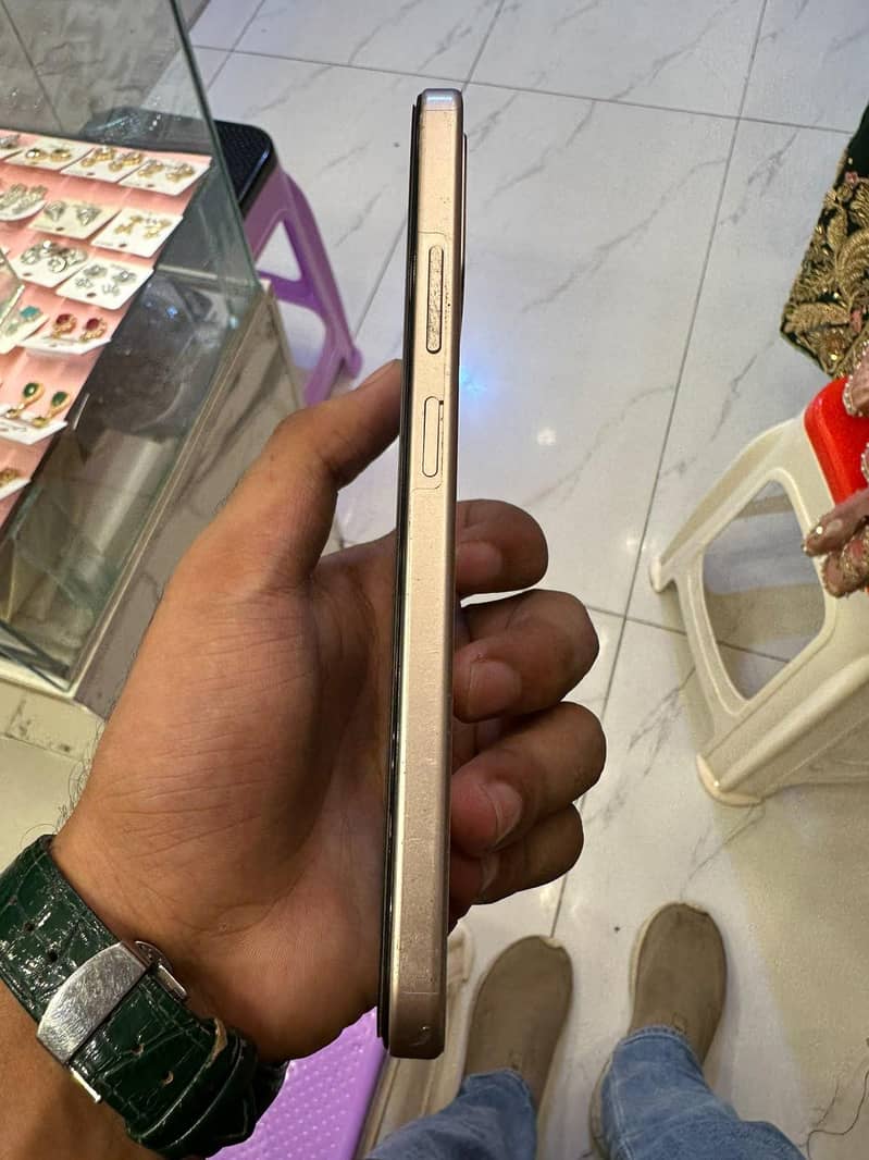 OPPO A6 2