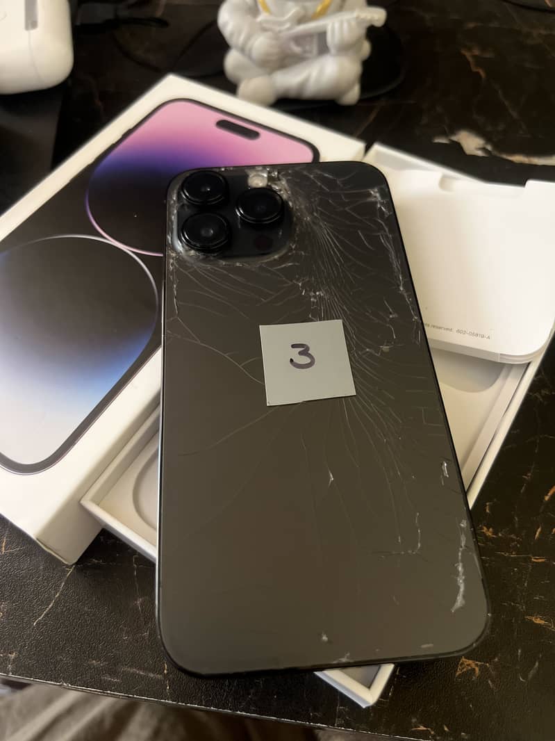 Apple iPhone 14 Pro Max 0
