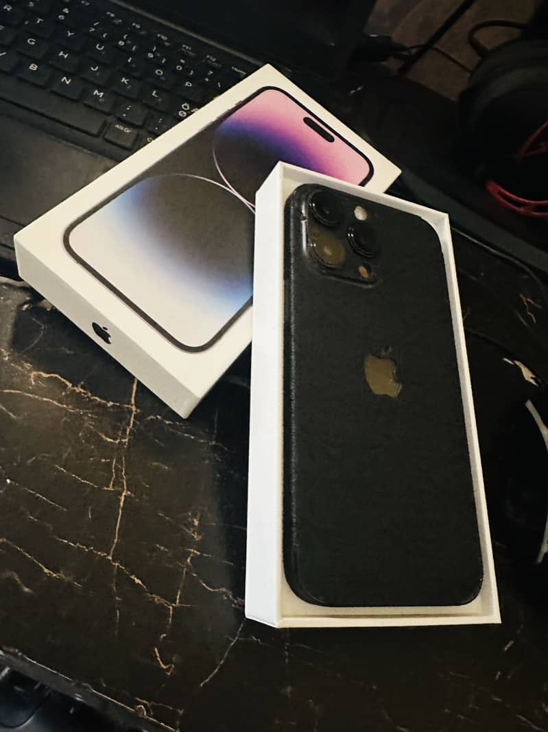Apple iPhone 14 Pro Max 1