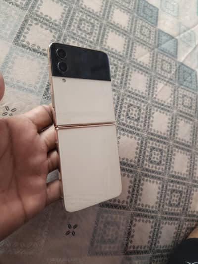 Samsung Mobile Z Flip 3
