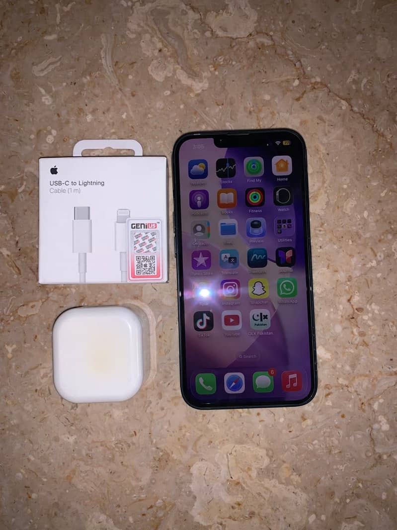 Apple iPhone 13 1
