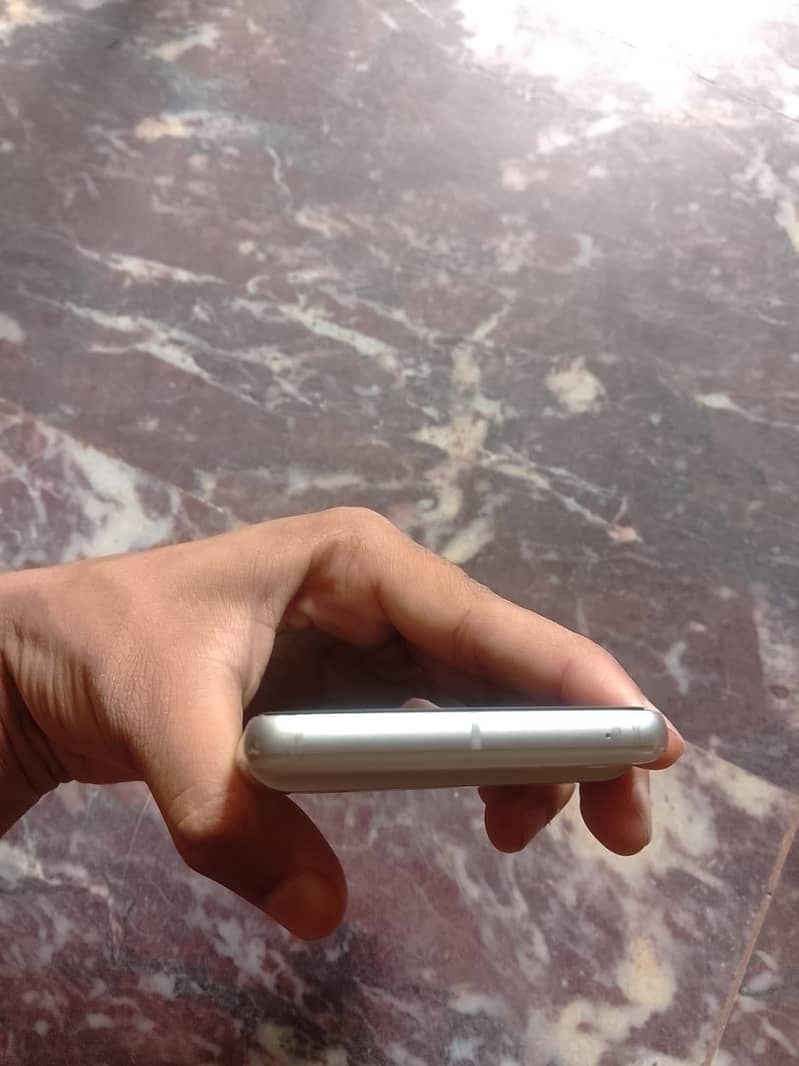 Google Pixel 7 3
