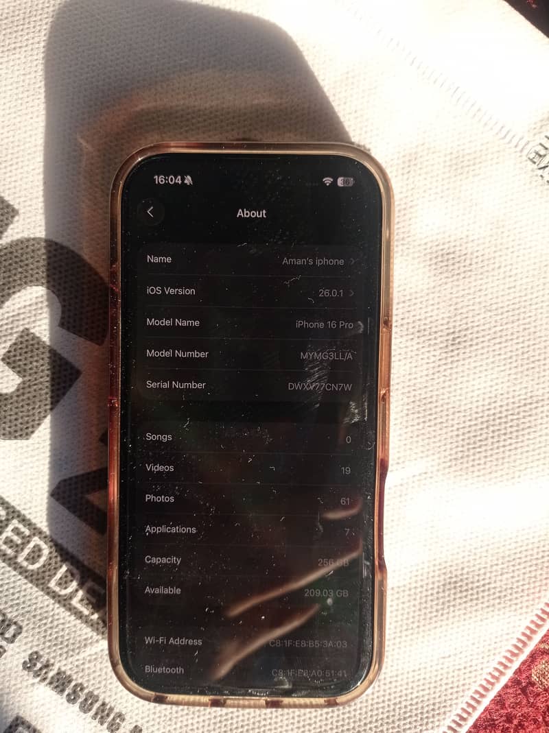 Apple iPhone 16 Pro 1