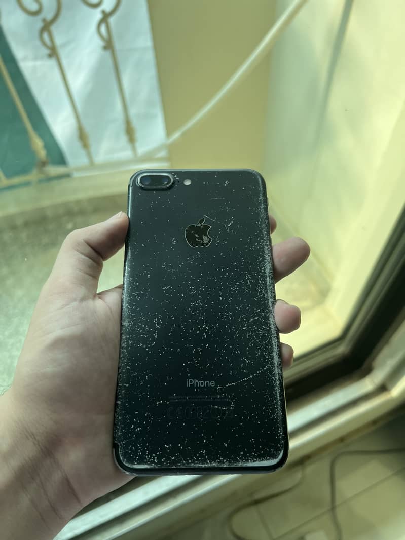 Apple iPhone 7 Plus 3