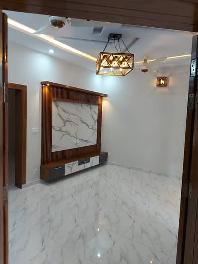 12 Marla Brand New Upper Portion In Pwd Block-C Near KFC
