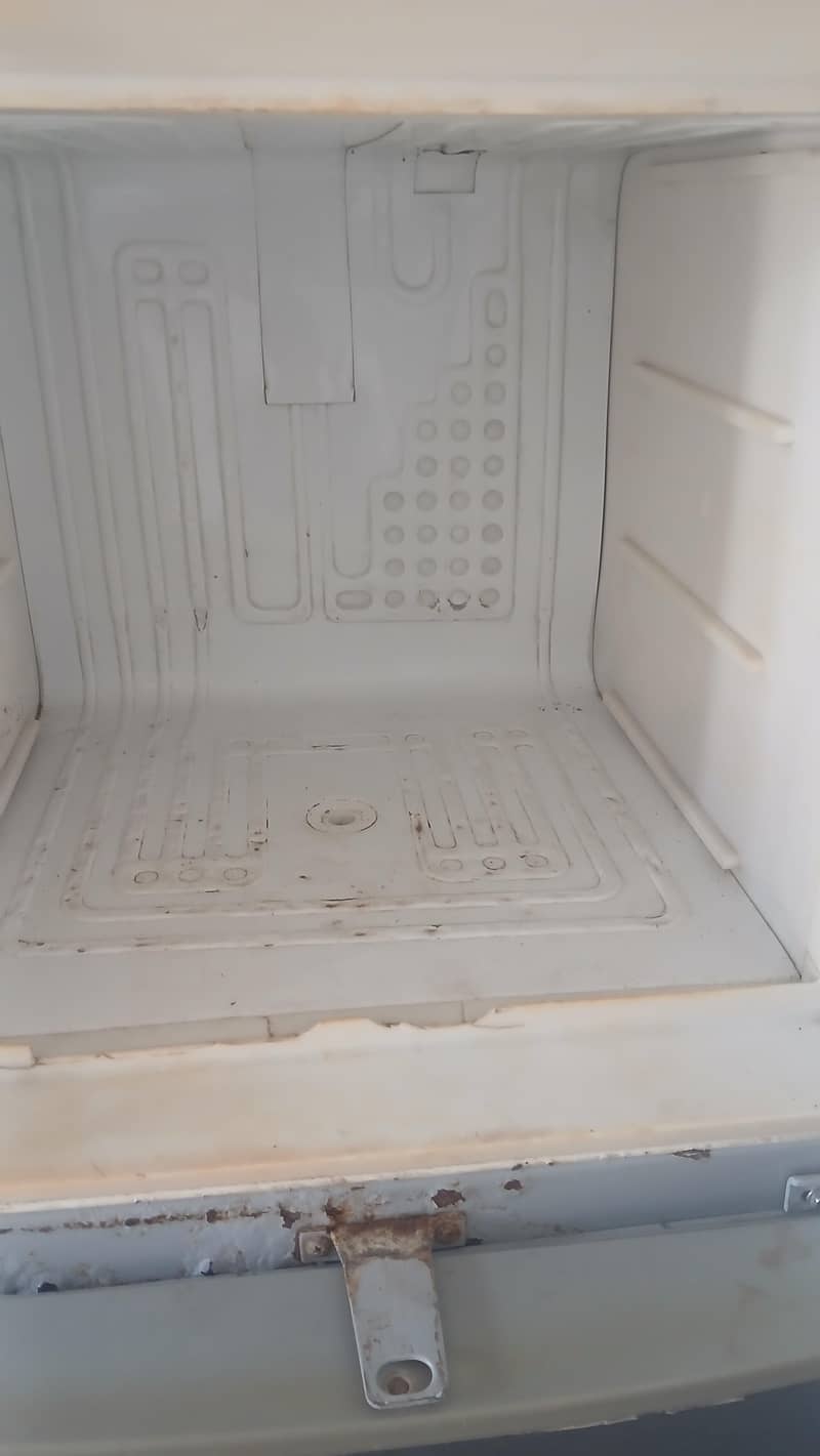 small fridge 0