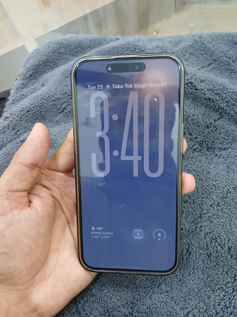 Apple iPhone 15 Pro Max 10