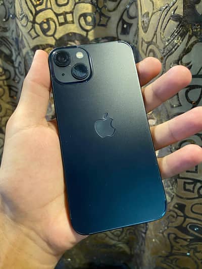Apple iPhone 13 0