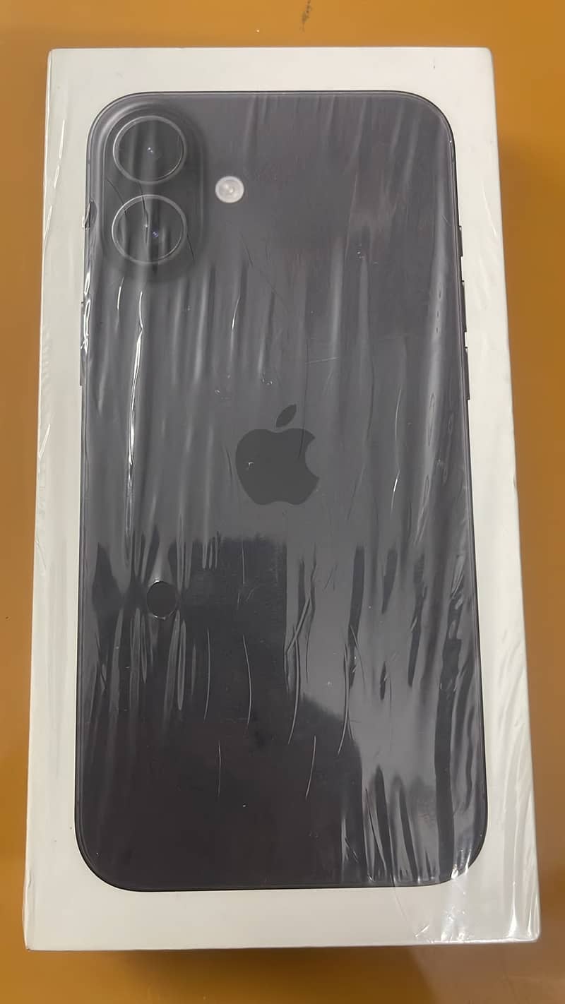 Apple iPhone 16 Plus 1