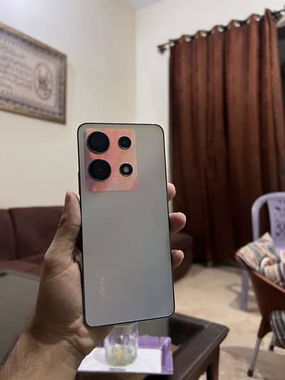 Infinix Note 30