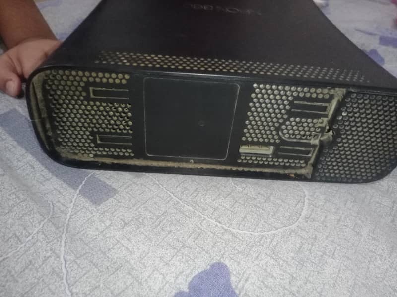 Xbox 360 9/10 condition 1