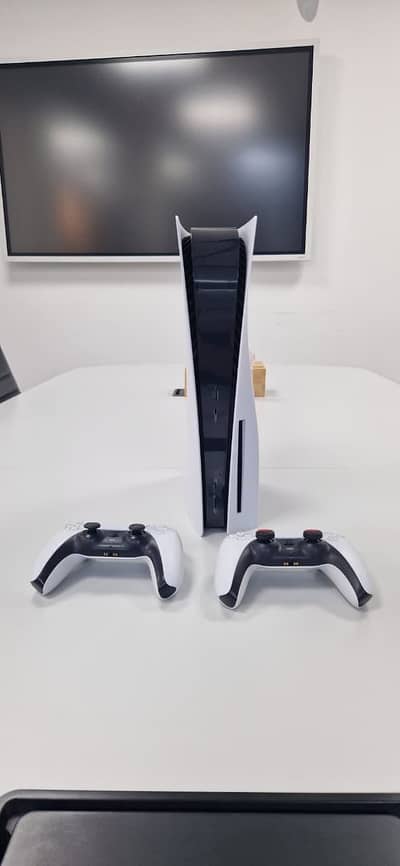 Playstation 5 Fat with 2 Controllers