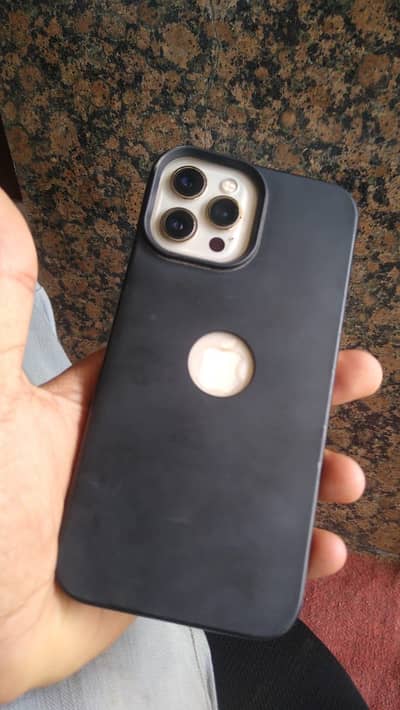 12 pro max 256 GB 1 Hand Used… Urgent Sale With Box