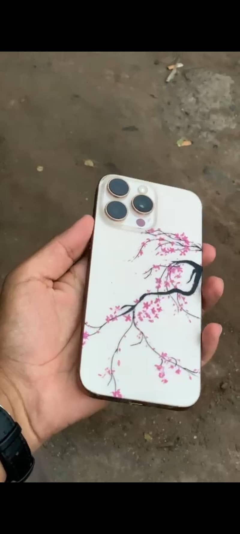 Apple iPhone 16 Pro Max 2