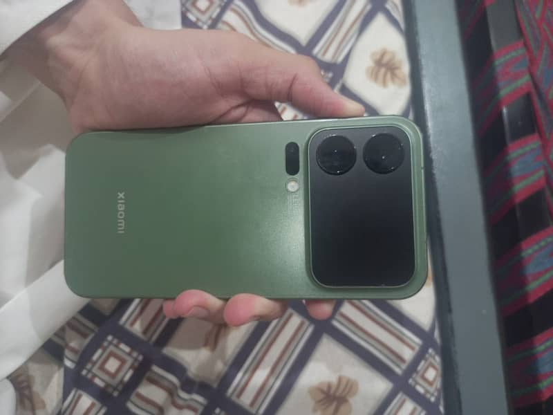 Xiaomi 17 pro max 1tb 16 gb 2