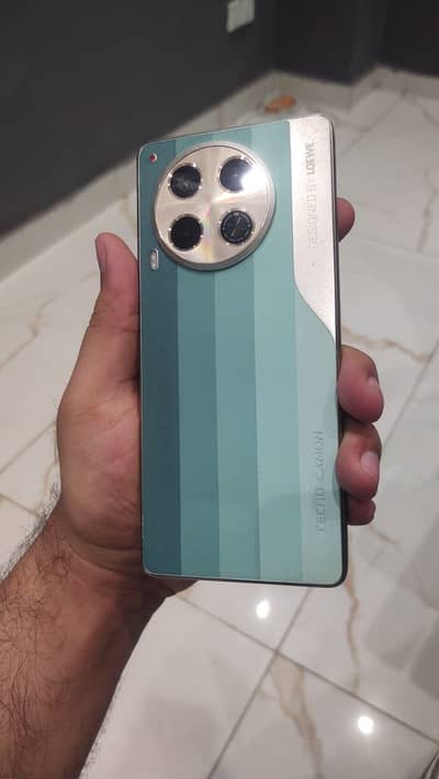 Tecno CAMON 30 with  box and original charger