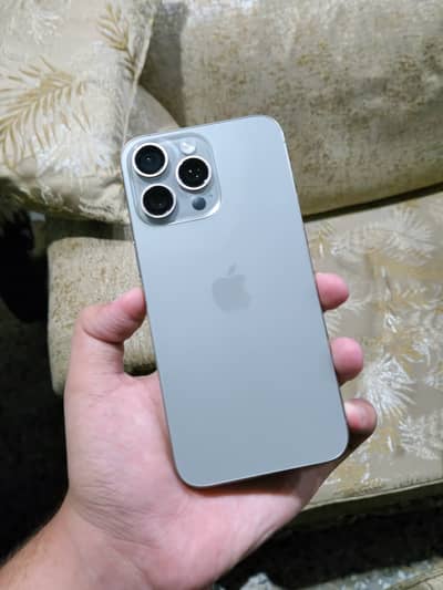 Apple iPhone 15 Pro Max