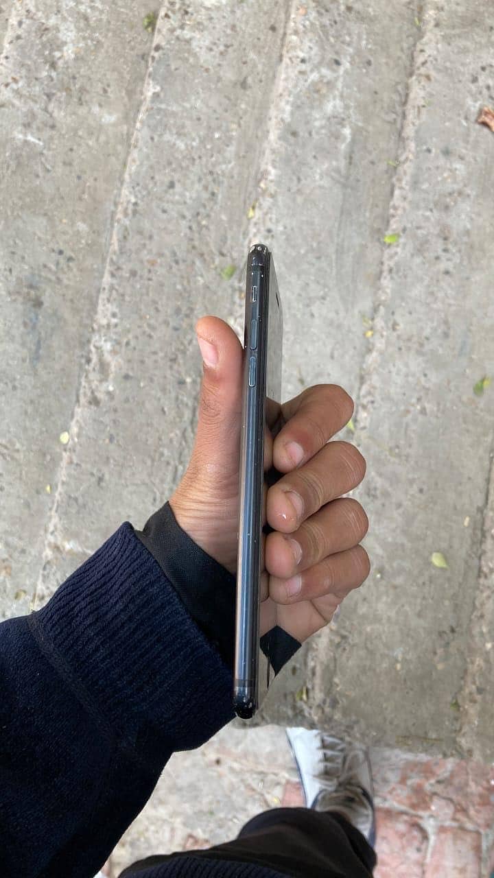 Apple iPhone 7 Plus 2