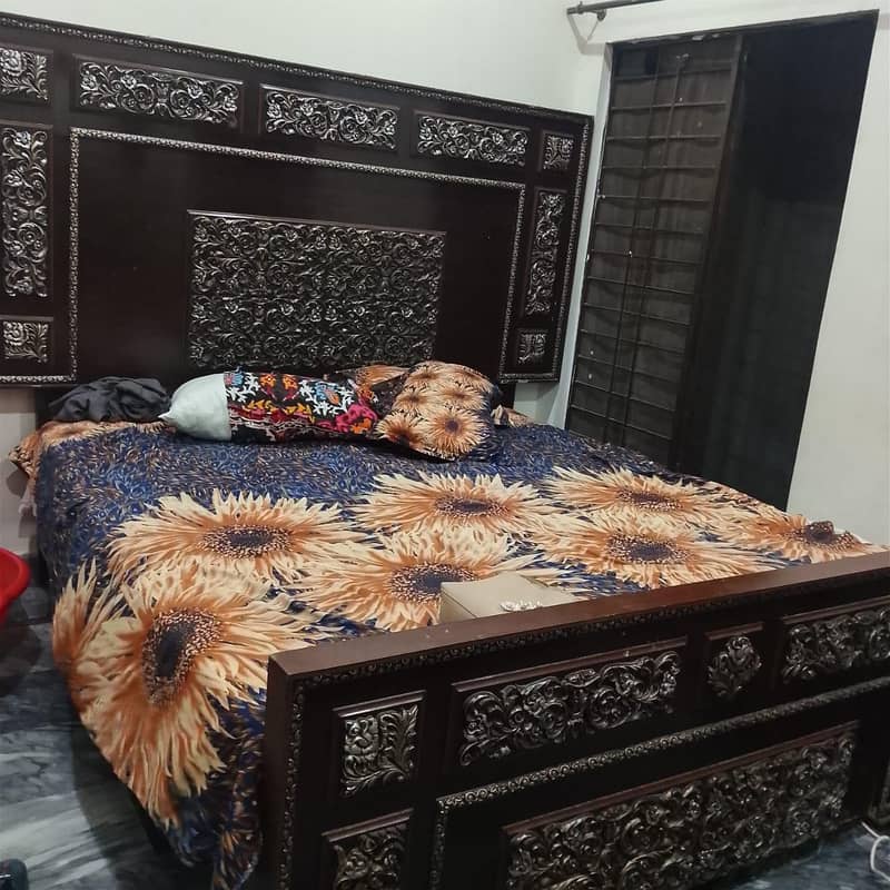 full size bed 0