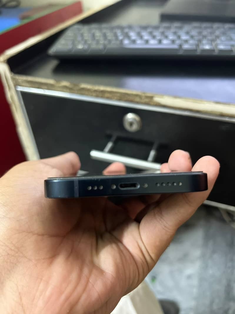 Apple iPhone 14 2