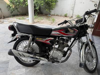 Honda CG125 2024