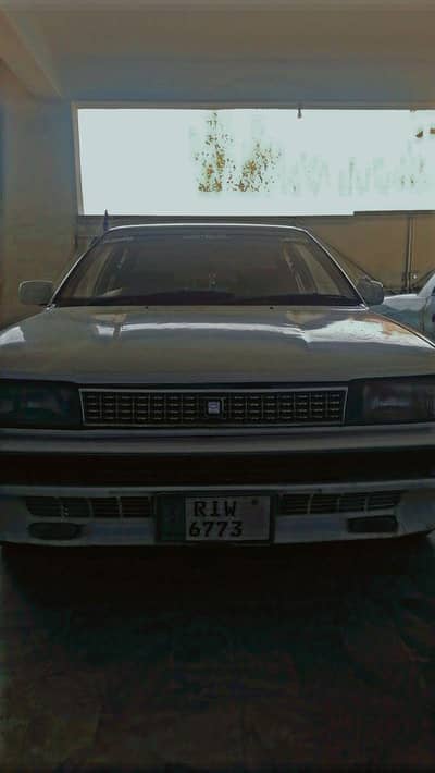 Toyota Corolla Saloon