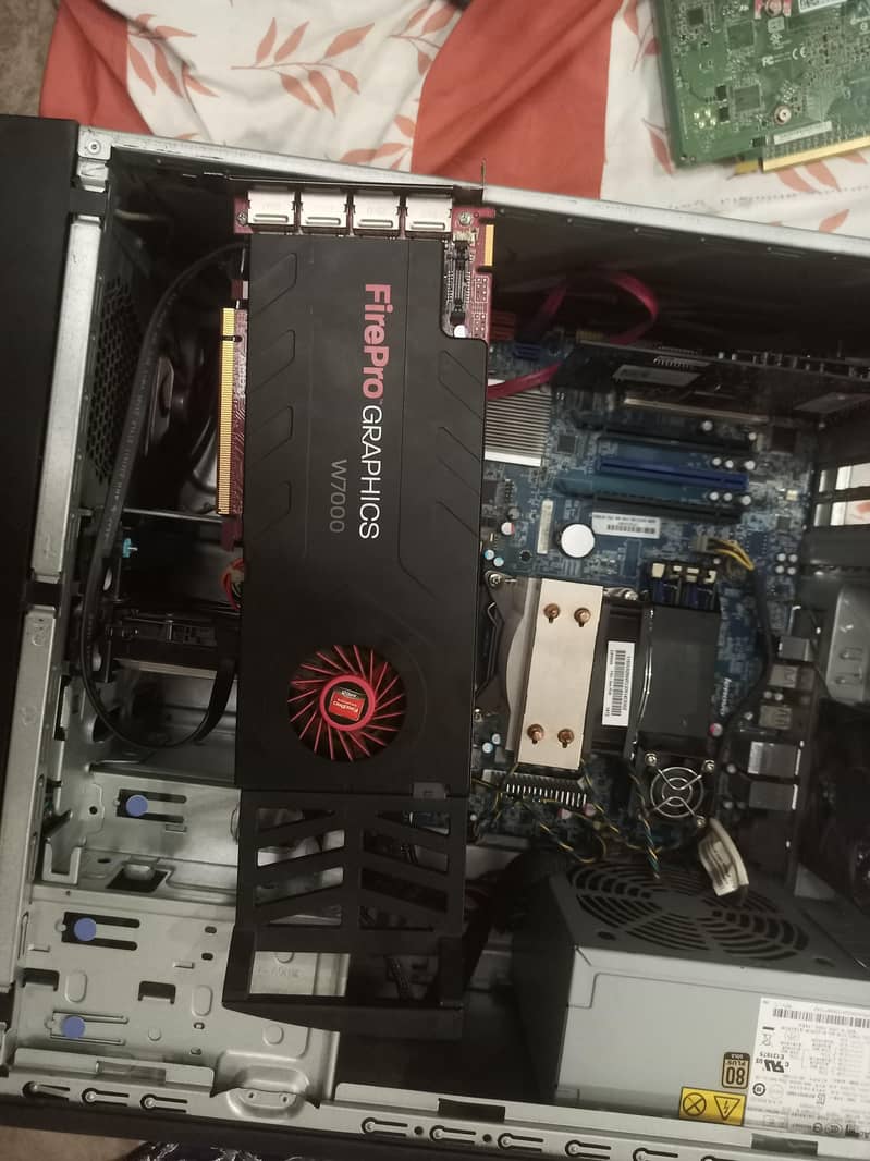 amd firepro W7000 4gb ddr5 256bit 3