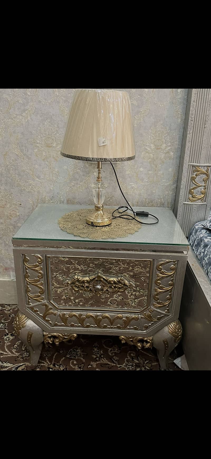 Bed and table chairs 2