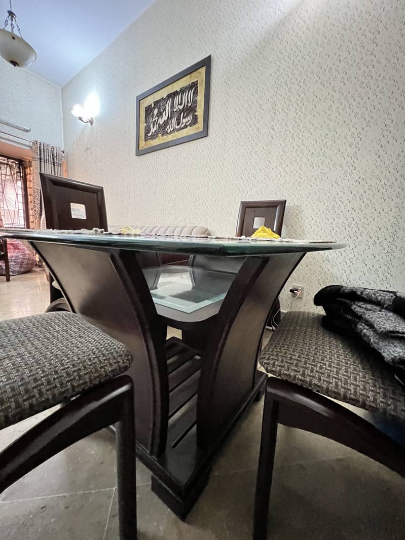 Dining Table (4 Seater) 4
