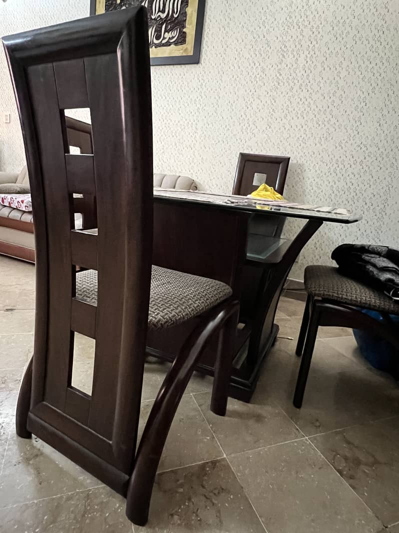 Dining Table (4 Seater) 5