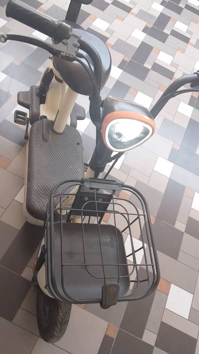 Metro wonder bike two seater with basket