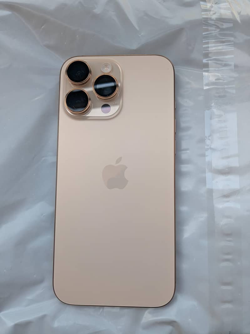 Apple iPhone 16 Pro Max 0