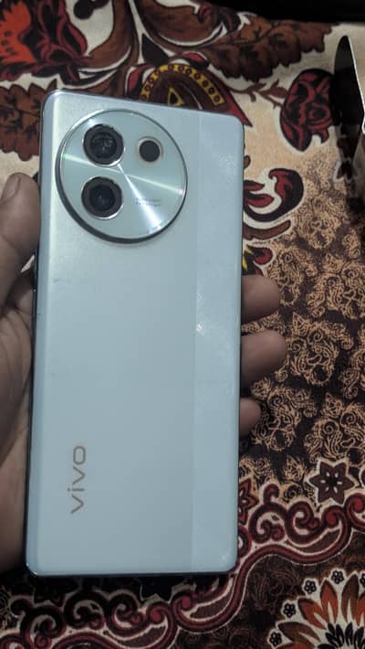 vivo v30e front glass Break