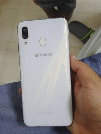 Samsung Mobile A30