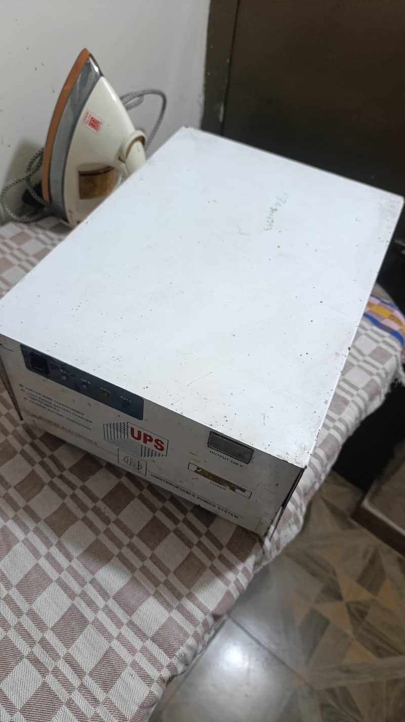 UPS 750W 1