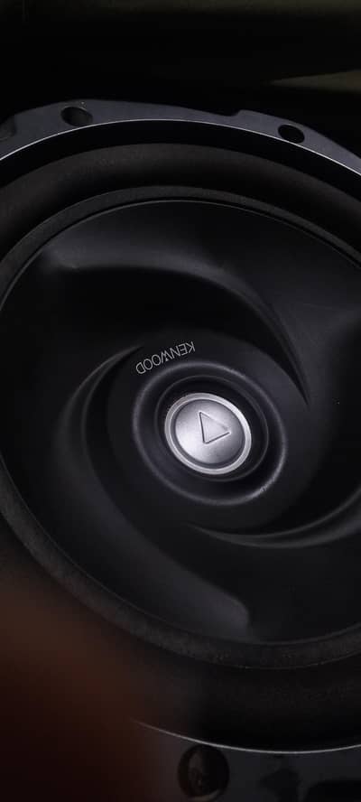 Kenwood woofer,  amplifier