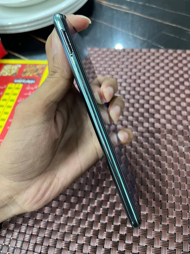 Xiaomi Mi Note 10s 3