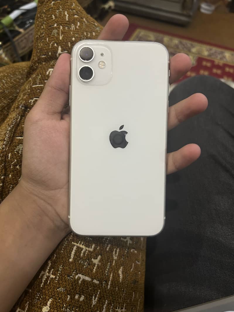 Apple iPhone 11 0