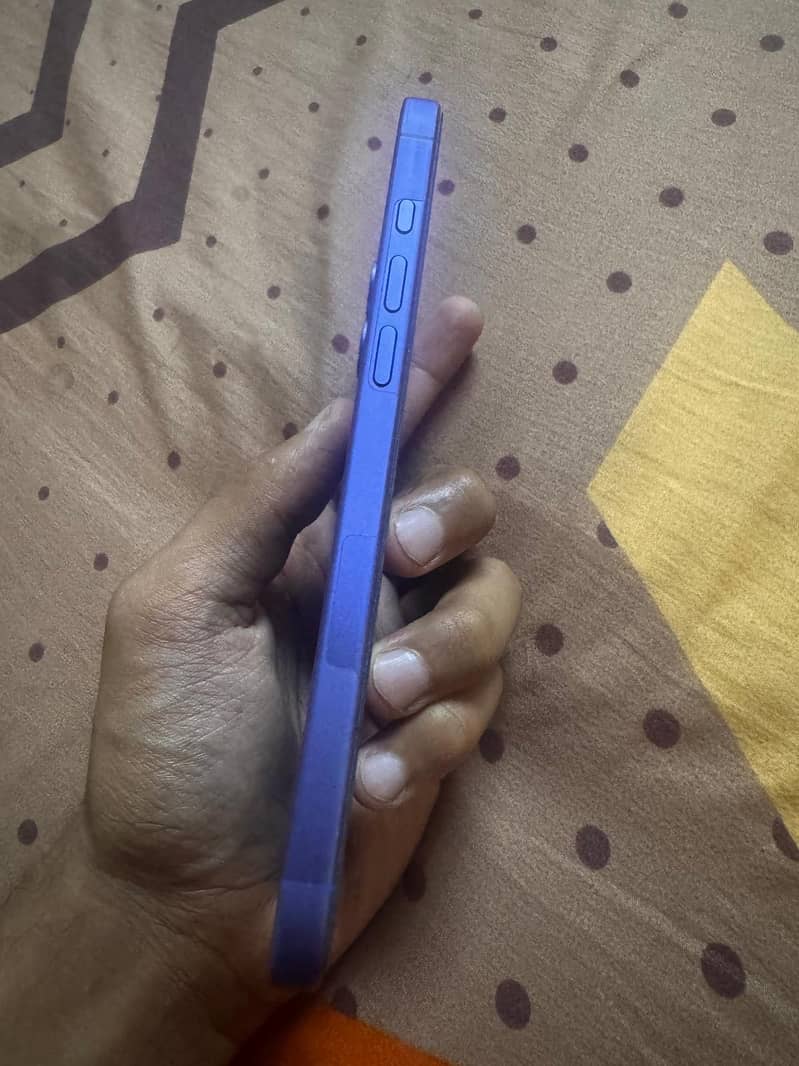 Apple iPhone 16 Plus 1